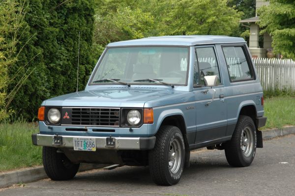 mitsubushi pajero year 1980 old and collectable now