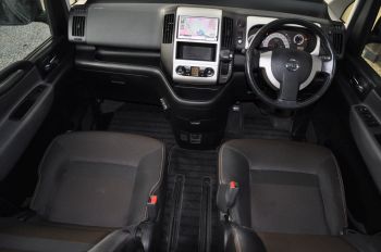 interior of nissan serena for sale