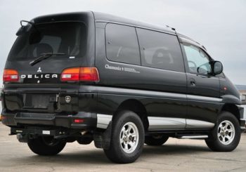 rear view of spacegear mitsubishi delica from japan for the UK