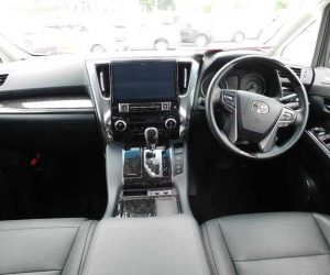 Toyota Alphard year 2016 luxury Mpv