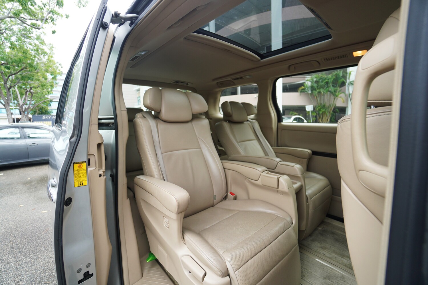 Toyota Alphard for sale, direct Import supplied fully UK reg. Best Toyota Alphard UK prices. Fact!