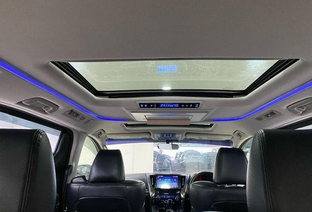 Toyota Vellfire for sale, direct Import supplied fully UK reg. Best Toyota Vellfire UK prices. Fact!
