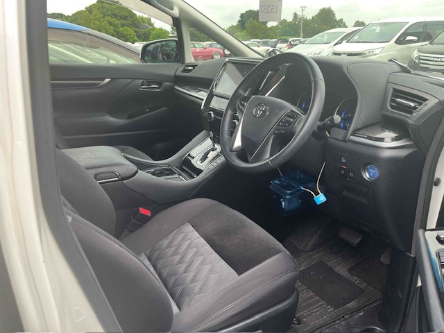 Toyota Vellfire Hybrid for sale, direct Import supplied fully UK reg. Best Toyota Vellfire Hybrid UK prices. Fact!
