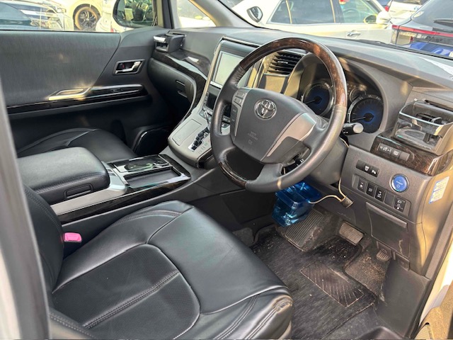 Toyota Vellfire Hybrid for sale, direct Import supplied fully UK reg. Best Toyota Vellfire Hybrid UK prices. Fact!