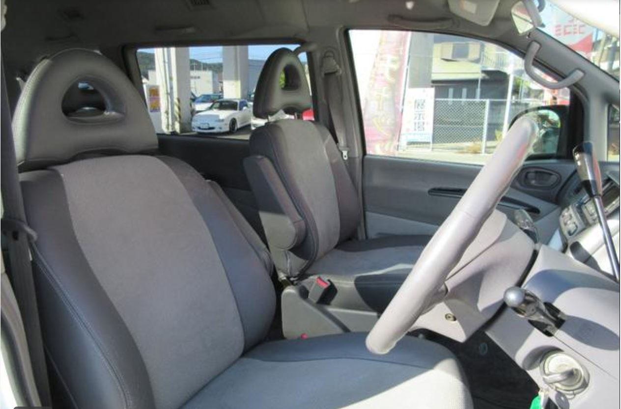 Mitsubishi Delica Spacegear for sale, direct Import supplied fully UK reg. Best Mitsubishi Delica Spacegear UK prices. Fact!