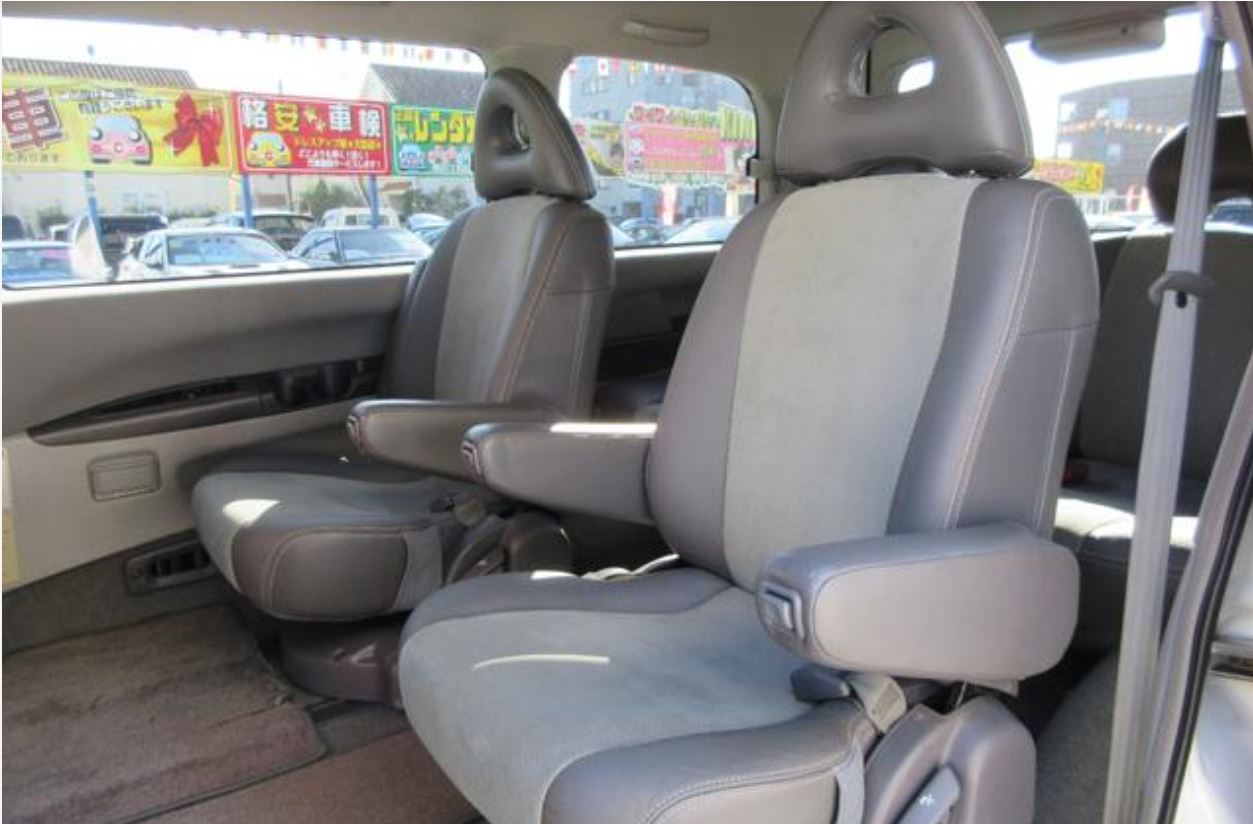 Mitsubishi Delica Spacegear for sale, direct Import supplied fully UK reg. Best Mitsubishi Delica Spacegear UK prices. Fact!