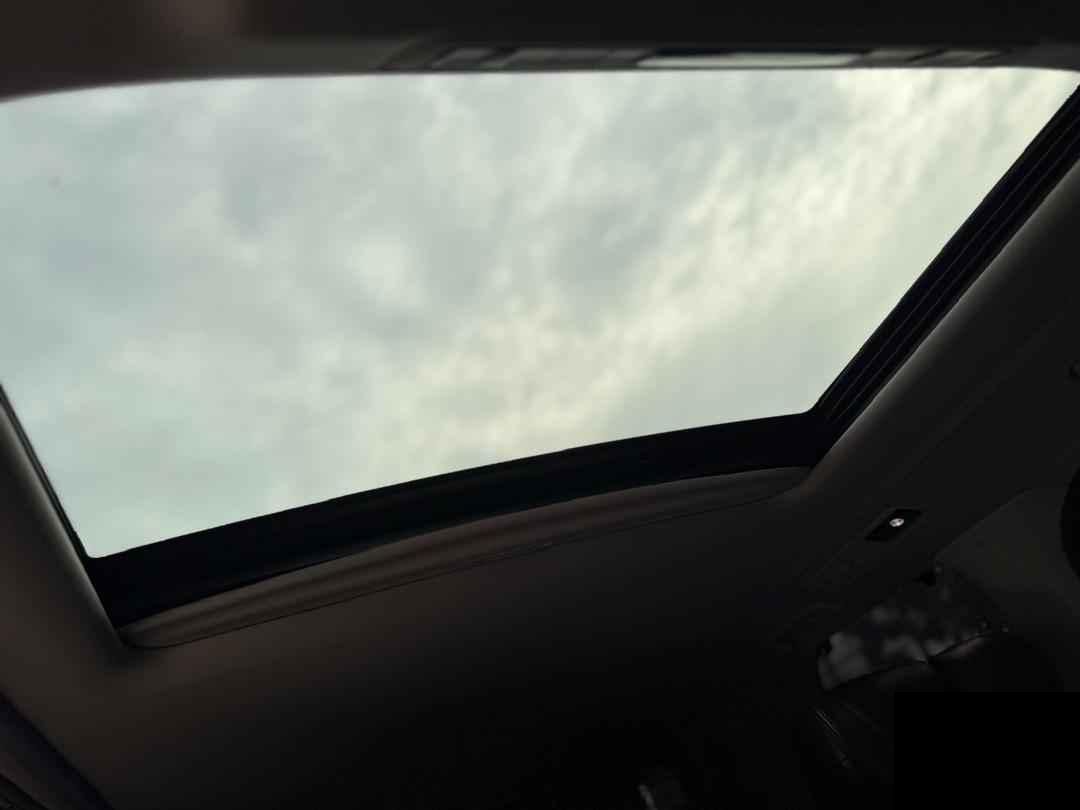 Toyota Vellfire for sale, direct Import supplied fully UK reg. Best Toyota Vellfire UK prices. Fact!