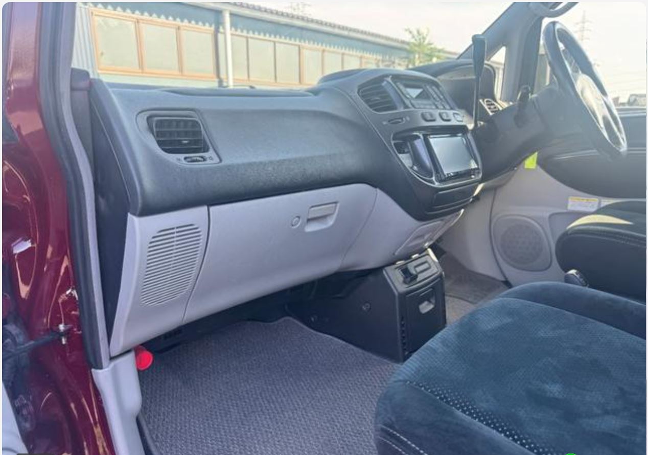 Mitsubishi Delica Spacegear for sale, direct Import supplied fully UK reg. Best Mitsubishi Delica Spacegear UK prices. Fact!