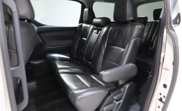 Toyota Vellfire for sale, direct Import supplied fully UK reg. Best Toyota Vellfire UK prices. Fact!