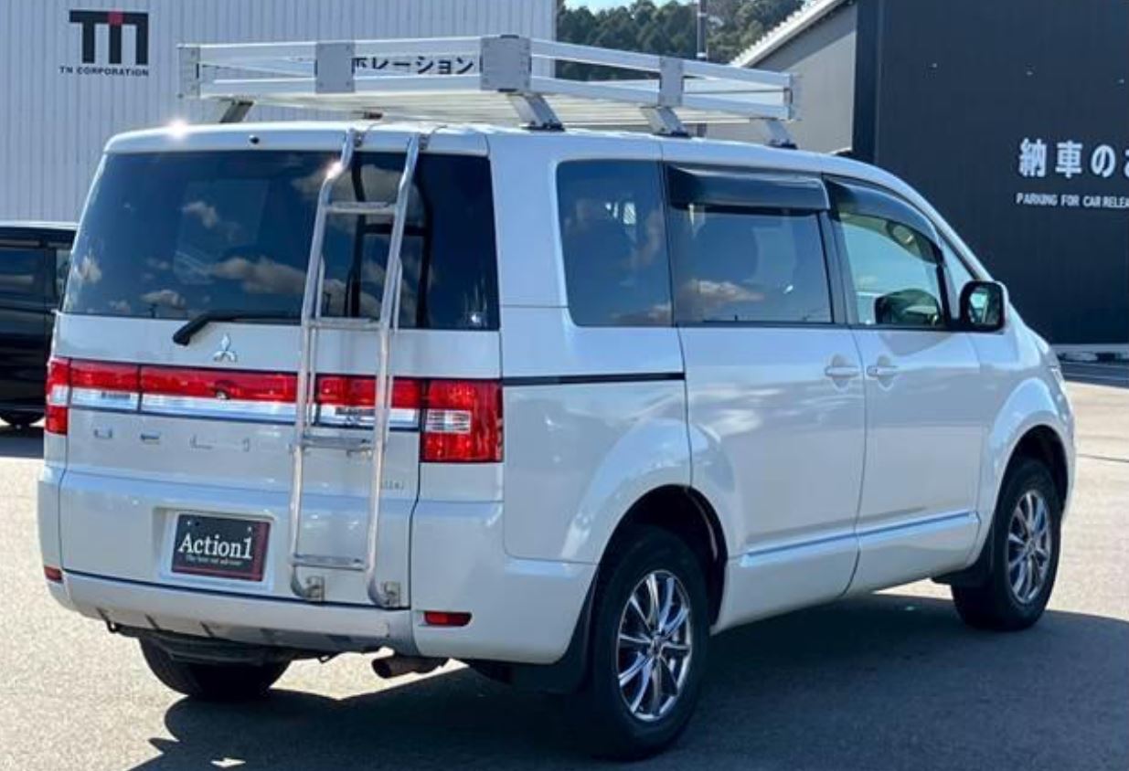 Mitsubishi Delica D5 for sale, direct Import supplied fully UK reg. Best Mitsubishi Delica D5 UK prices. Fact!