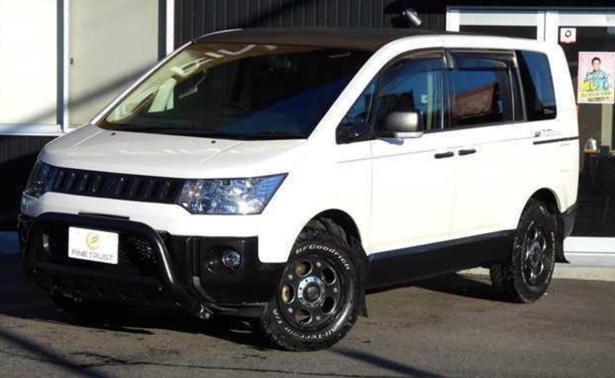 Mitsubishi Delica D5 for sale, direct Import supplied fully UK reg. Best Mitsubishi Delica D5 UK prices. Fact!