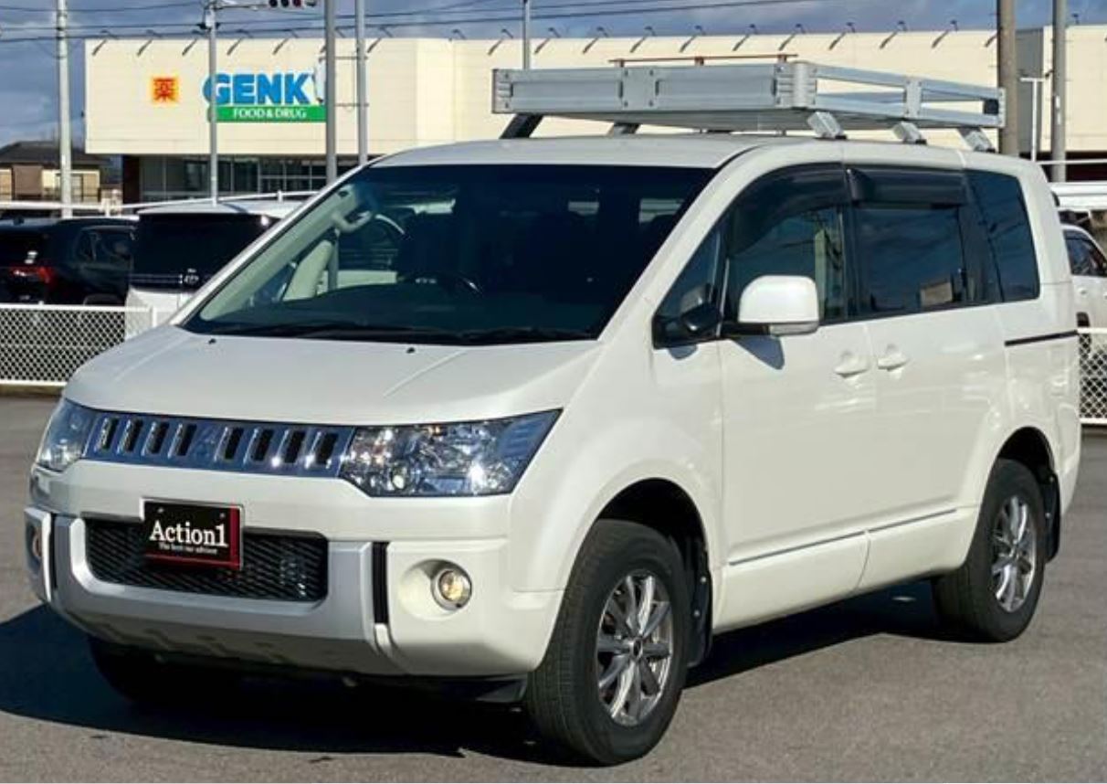 Mitsubishi Delica D5 for sale, direct Import supplied fully UK reg. Best Mitsubishi Delica D5 UK prices. Fact!