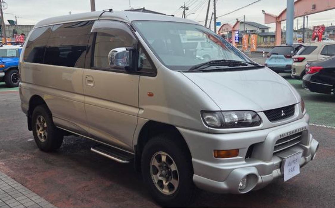 Mitsubishi Delica Spacegear for sale, direct Import supplied fully UK reg. Best Mitsubishi Delica Spacegear UK prices. Fact!