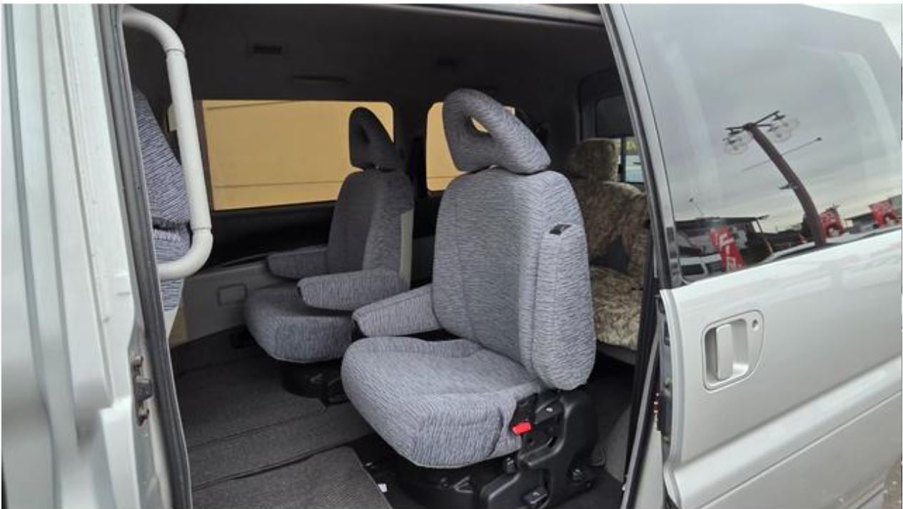 Mitsubishi Delica Spacegear for sale, direct Import supplied fully UK reg. Best Mitsubishi Delica Spacegear UK prices. Fact!