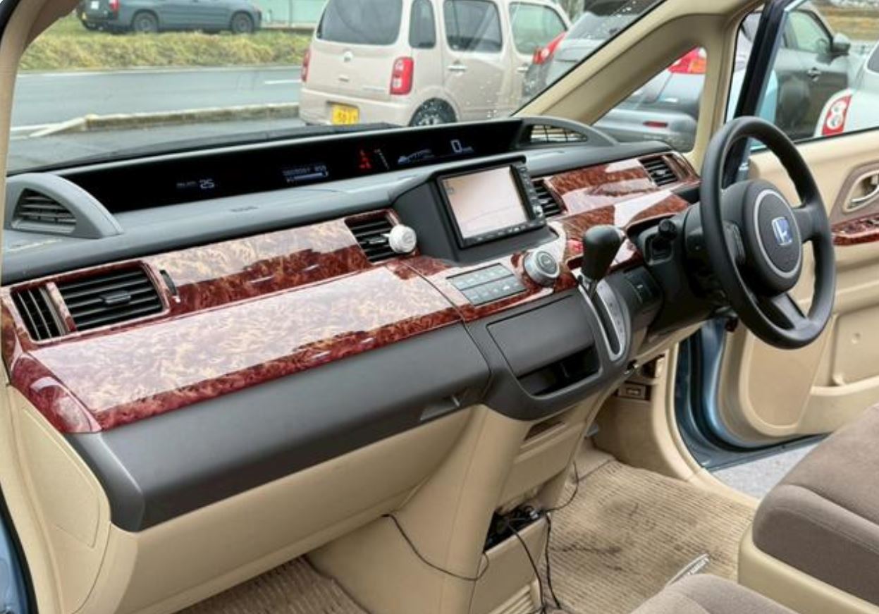 Honda Stepwagon for sale, direct Import supplied fully UK reg. Best Honda Stepwagon UK prices. Fact!