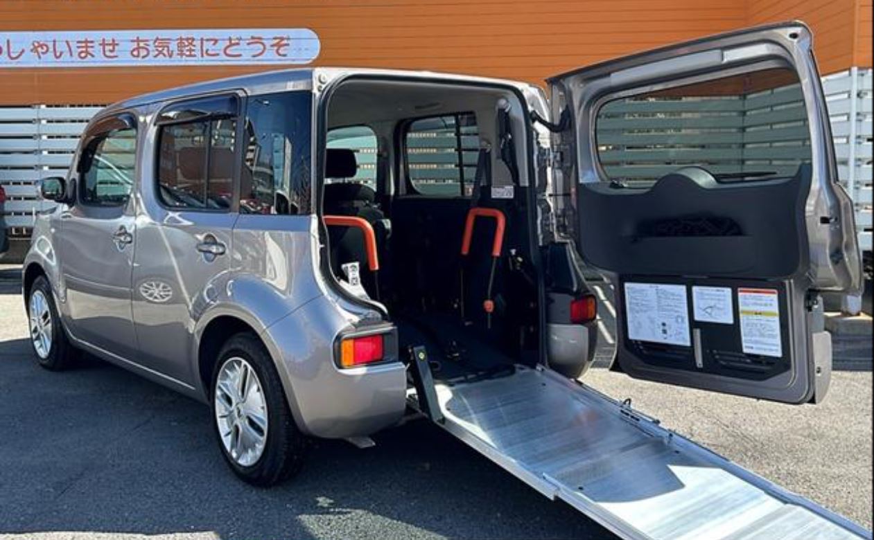 Nissan Cube Wellfare for sale, direct Import supplied fully UK reg. Best Nissan Cube Wellfare UK prices. Fact!