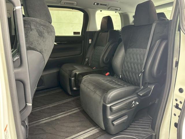 Toyota Vellfire Hybrid for sale, direct Import supplied fully UK reg. Best Toyota Vellfire Hybrid UK prices. Fact!