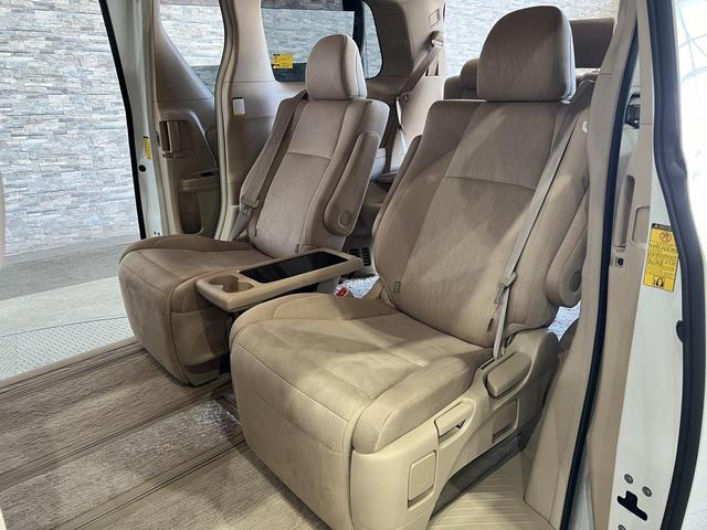 Toyota Vellfire Hybrid for sale, direct Import supplied fully UK reg. Best Toyota Vellfire Hybrid UK prices. Fact!