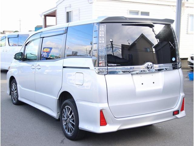 Toyota Voxy Welfare for sale, direct Import supplied fully UK reg. Best Toyota Voxy Welfare UK prices. Fact!