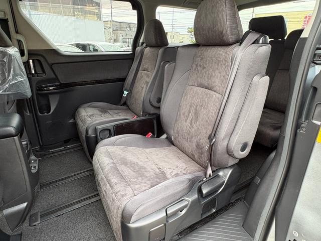 Toyota Alphard Hybrid for sale, direct Import supplied fully UK reg. Best Toyota Alphard Hybrid UK prices. Fact!