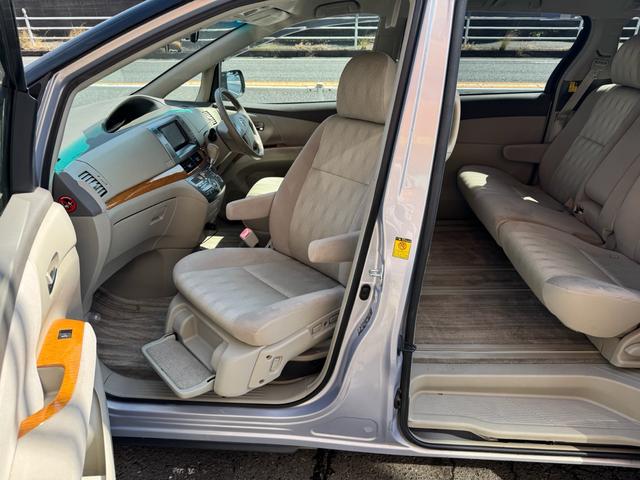 Toyota Estima Welfare for sale, direct Import supplied fully UK reg. Best Toyota Estima Welfare UK prices. Fact!