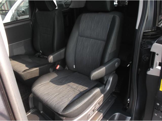 Toyota Voxy Welfare for sale, direct Import supplied fully UK reg. Best Toyota Voxy Welfare UK prices. Fact!