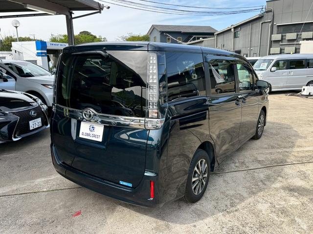 Toyota Voxy Welfare for sale, direct Import supplied fully UK reg. Best Toyota Voxy Welfare UK prices. Fact!