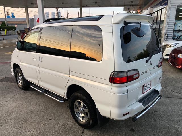 Mitsubishi Delica Spacegear Crystalite for sale, direct Import supplied fully UK reg. Best Mitsubishi Delica Spacegear UK prices. Fact!