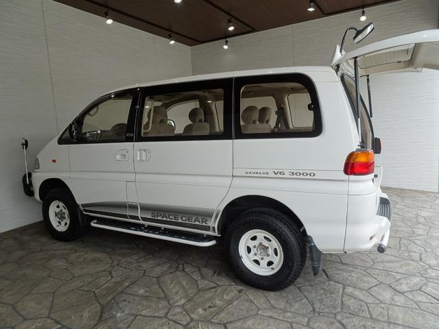 Mitsubishi Delica Spacegear for sale, direct Import supplied fully UK reg. Best Mitsubishi Delica Spacegear UK prices. Fact!