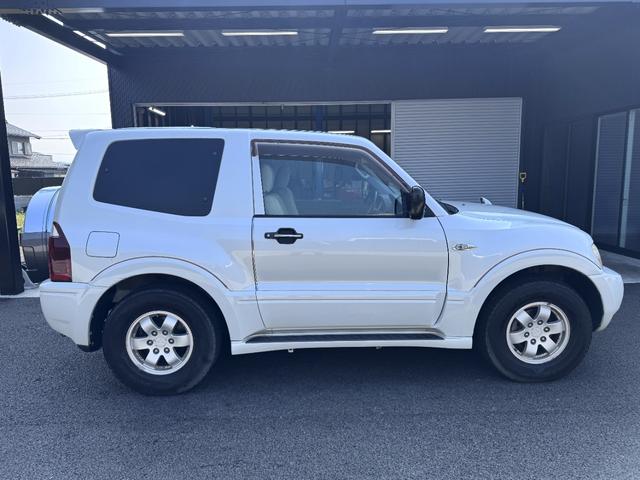 Mitsubishi Pajero SWB for sale, direct Import supplied fully UK reg. Best Mitsubishi Pajero SWB UK prices. Fact!
