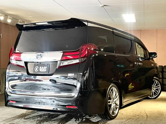 Toyota Alphard Hybrid for sale, direct Import supplied fully UK reg. Best Toyota Alphard Hybrid UK prices. Fact!