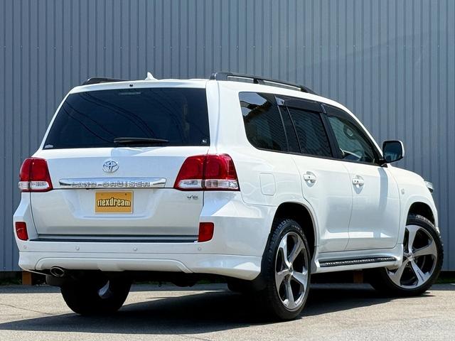 Toyota Landcruiser for sale, direct Import supplied fully UK reg. Best Toyota Landcruiser UK prices. Fact!