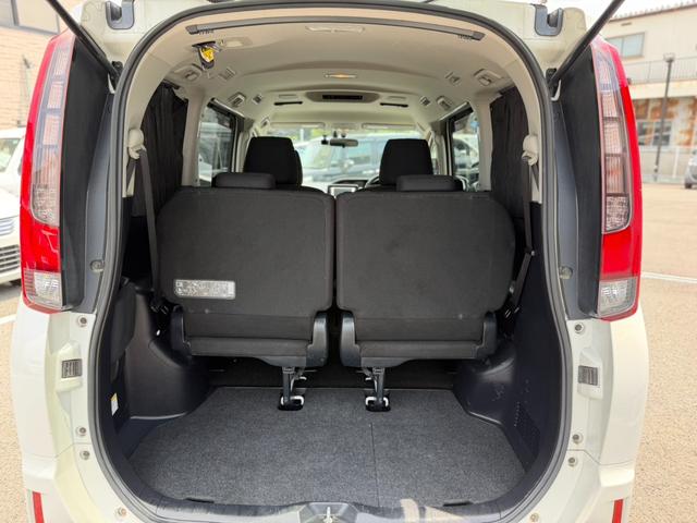 Toyota Noah Hybrid for sale, direct Import supplied fully UK reg. Best Toyota Noah Hybrid UK prices. Fact!