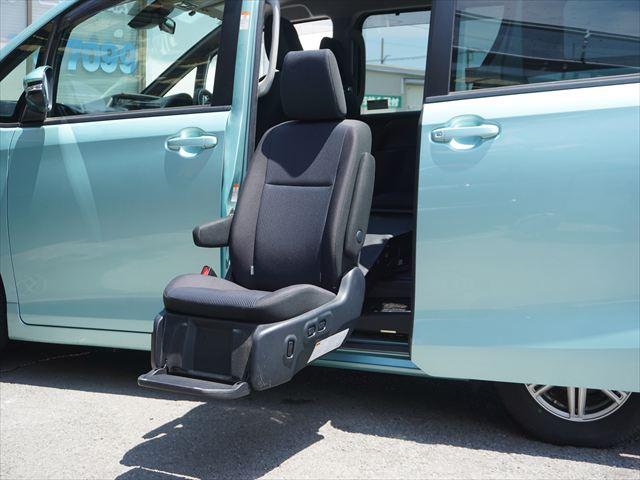 Toyota Noah Welfare for sale, direct Import supplied fully UK reg. Best Toyota Noah Welfare UK prices. Fact!