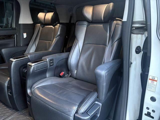 Toyota Vellfire Hybrid for sale, direct Import supplied fully UK reg. Best Toyota Vellfire Hybrid UK prices. Fact!