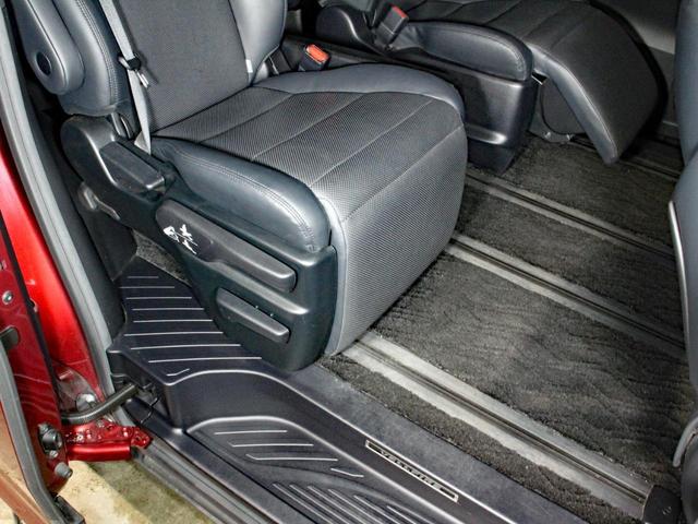 Toyota Vellfire Hybrid for sale, direct Import supplied fully UK reg. Best Toyota Vellfire Hybrid UK prices. Fact!