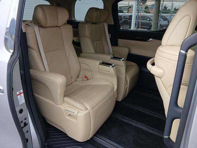 Toyota Vellfire Hybrid for sale, direct Import supplied fully UK reg. Best Toyota Vellfire Hybrid UK prices. Fact!