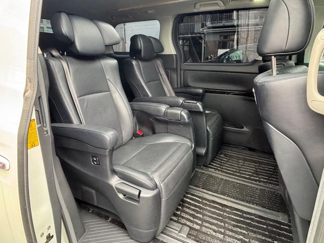 Toyota Vellfire Hybrid for sale, direct Import supplied fully UK reg. Best Toyota Vellfire Hybrid UK prices. Fact!