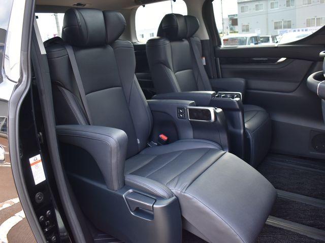 Toyota Vellfire Hybrid for sale, direct Import supplied fully UK reg. Best Toyota Vellfire Hybrid UK prices. Fact!