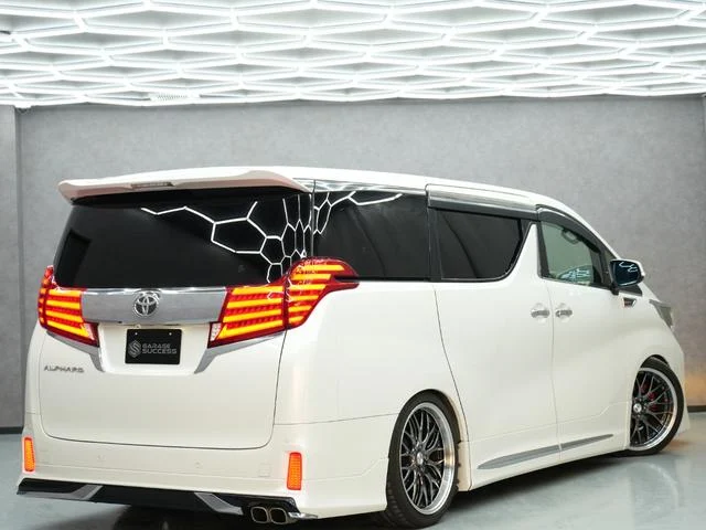 Toyota Alphard for sale, direct Import supplied fully UK reg. Best Toyota Alphard UK prices. Fact!