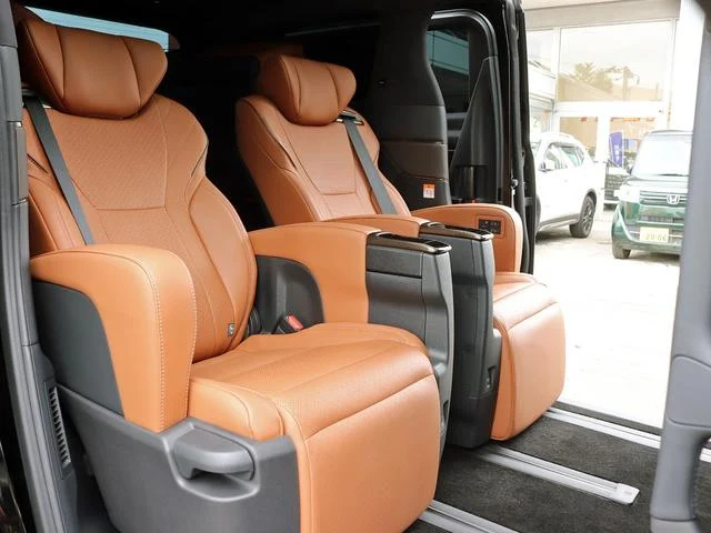 Toyota Vellfire Hybrid for sale, direct Import supplied fully UK reg. Best Toyota Vellfire Hybrid UK prices. Fact!