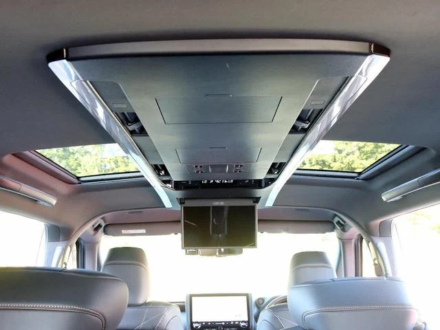 Toyota Vellfire Hybrid for sale, direct Import supplied fully UK reg. Best Toyota Vellfire Hybrid UK prices. Fact!