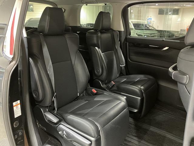 Toyota Alphard Hybrid for sale, direct Import supplied fully UK reg. Best Toyota Alphard Hybrid UK prices. Fact!
