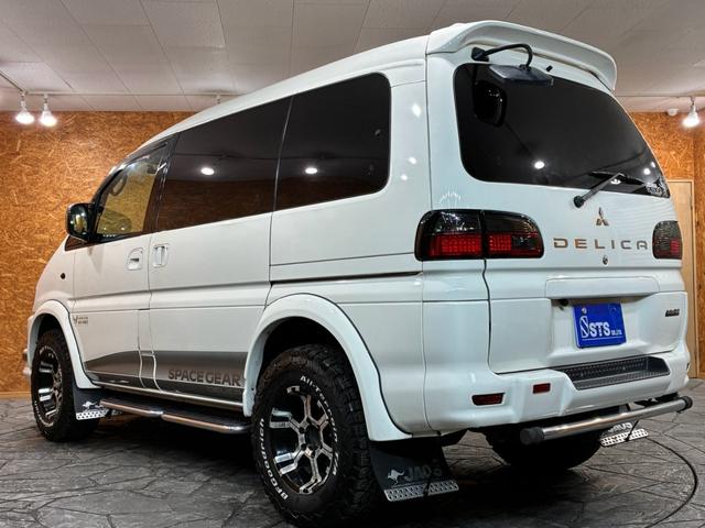 Mitsubishi Delica Spacegear for sale, direct Import supplied fully UK reg. Best Mitsubishi Delica Spacegear UK prices. Fact!