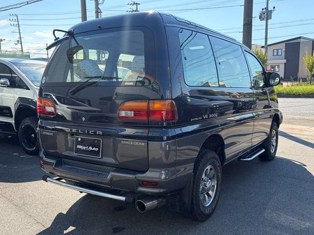 Mitsubishi Delica Spacegear for sale, direct Import supplied fully UK reg. Best Mitsubishi Delica Spacegear UK prices. Fact!