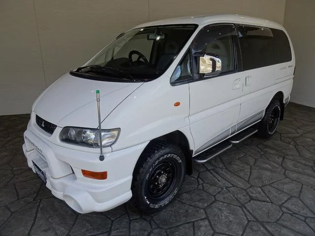 Mitsubishi Delica Spacegear for sale, direct Import supplied fully UK reg. Best Mitsubishi Delica Spacegear UK prices. Fact!