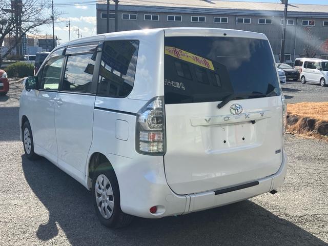 Toyota Voxy Welfare for sale, direct Import supplied fully UK reg. Best Toyota Voxy Welfare UK prices. Fact!