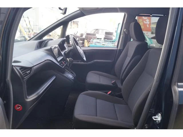https://algysautos.com/listings/toyota-voxy-welfare-for-sale-uk-ref-gn5/
